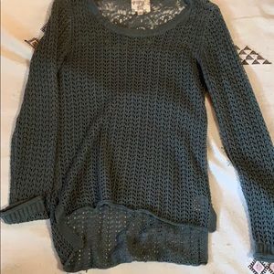 Lightweight sweater with lace detail
